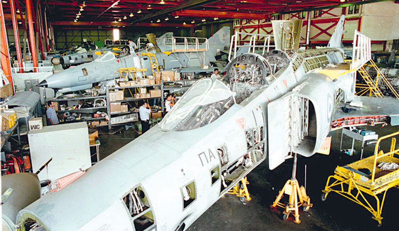 Πλήρης Απαξίωση και «Ελεύθερη Πτώση» του κύριου Πυλώνα της Αμυντικής Βιομηχανίας της Χώρας,  της Ελληνικής Αεροπορικής Βιομηχανίας ( ΕΑΒ Α.Ε.)»