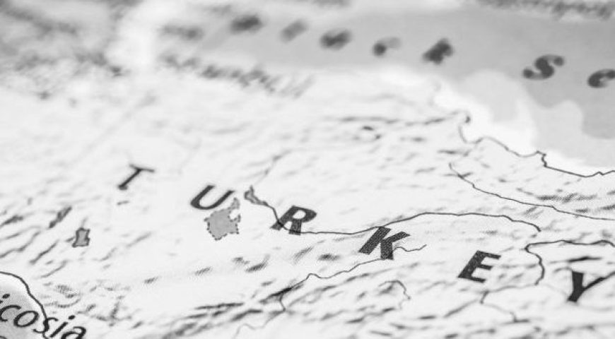 Βρυχηθμοί και ψίθυροι