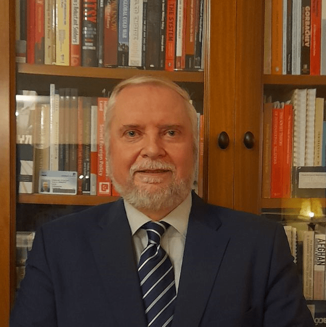 Ο Δρ Ιωάννης Σωτηρόπουλος ομιλεί στο ΕΛΙΣΜΕ για τα Πραγματικά Αίτια της Εισβολής της ΕΣΣΔ στο Αφγανιστάν