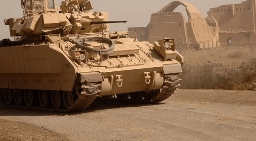 Η Ελλάδα παραλαμβάνει 62 Bradley – Αντέδρασε η Ουκρανία.