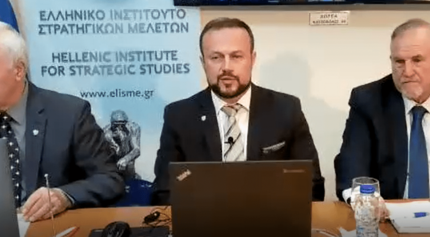 Ο Στέφανος Καραβίδας, Επισμηναγός (Ι), Υπ. Δρ. Γεωστρατηγικής και Μέλος του ΕΛΙΣΜΕ