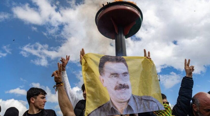 Η αυτοδιάλυση του PKK, ο ένοπλος αγώνας και η σφυρηλάτηση κουρδικής εθνικής συνείδησης.