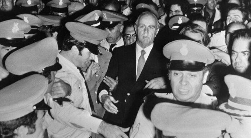 Το μελάνωμα της Κύπρου.- Έντεκα απαντήσεις στο Στυλιανό Περράκη