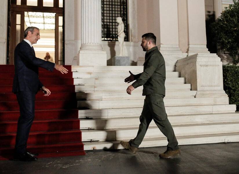 Τι κρύβει το νέο άνοιγμα του Μητσοτάκη στον Ζελένσκι.