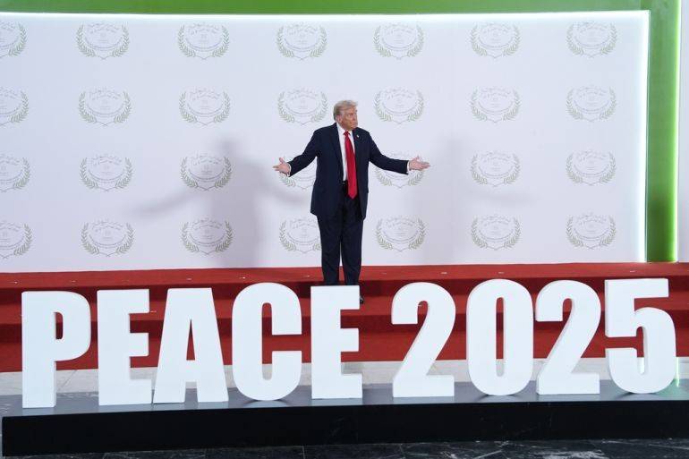 «Η χρυσή εποχή της Μέσης Ανατολής ή ένα πρόσκαιρο διάλειμμα από τους πολεμικούς κρότους»