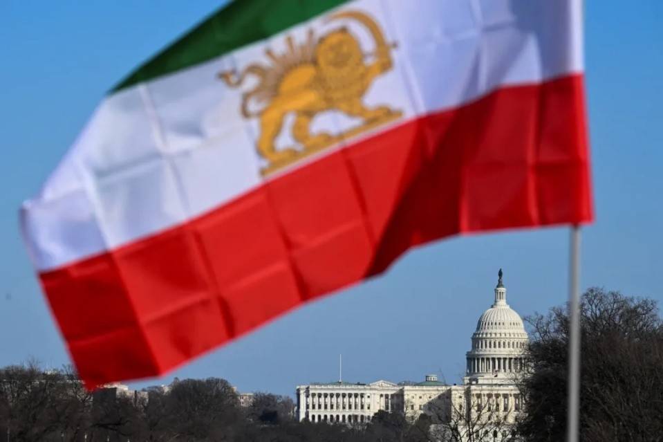 Συντακτική Ομάδα Newsweek 
Το Newsweek είναι μέλος του Trust Project