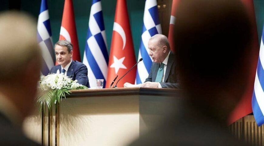 Και όμως “ψήνεται” επιδιαιτησία για το Αιγαίο…