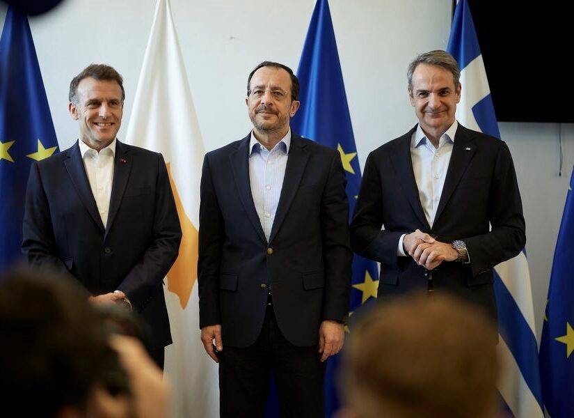 Τί θα ζητήσει ο Μακρόν από τον Μητσοτάκη όταν έρθει στην Αθήνα.